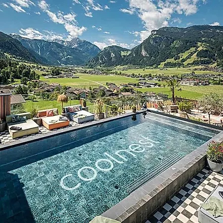 Hotel Coolnest 4*